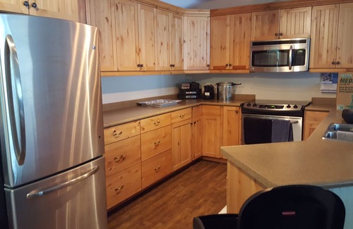 Kawartha Lakes House | Beautiful Balsam Lake South Bay Cottage