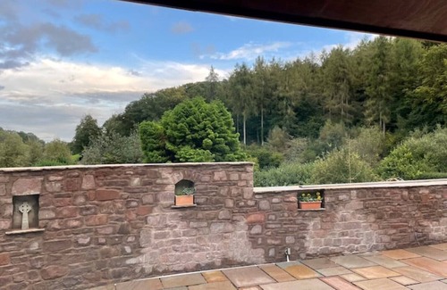 Blakeney House | Beautiful barn conversion/hot tub views