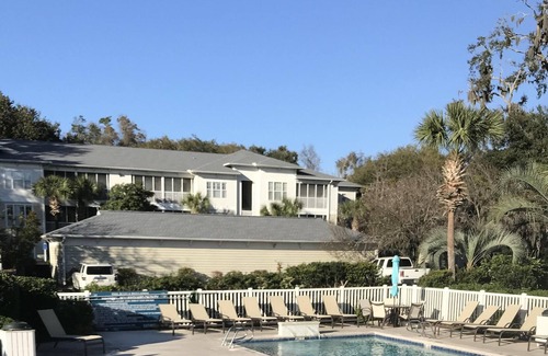 Saint Simons Heights Condo | Beautiful Barnes Plantation Condo