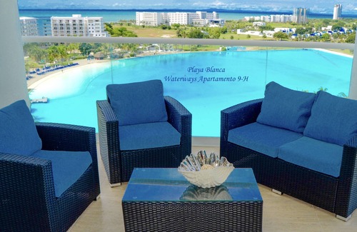Playa Blanca Apartment | Beautiful beach apartment with beautiful views
