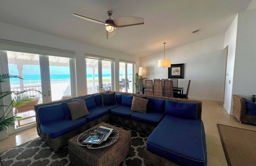 Alice Town House | Beautiful Beach Front Villa in Resort World Bimini Bahamasnn