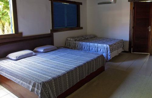 Barra Mar House | Beautiful beach house in Barra with huge pool, barbecue, large garden.