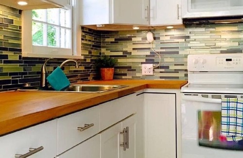 Pass-a-Grille Cottage | Beautiful Beach Rental-Pass-a-Grille island -Remodeled & Includes Bikes