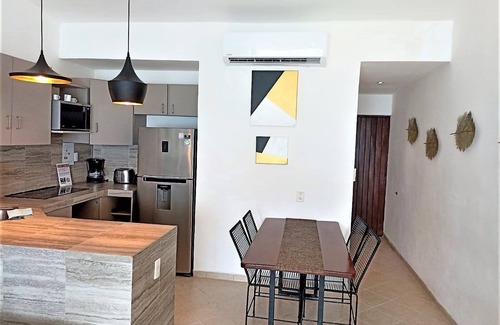 Zona Hotelera Apartment | Beautiful beachfront apartment with access to the hotel's facilities