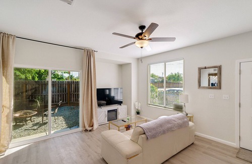 Pittsburg House | Beautiful Blue house in Bay Point CA