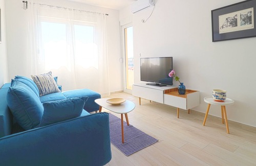 Golubovina Apartment | Beautiful Blue Sea view apartment with free parking