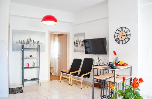 Heraklion Apartment | Beautiful, Brand New Apartment with Courtyard.