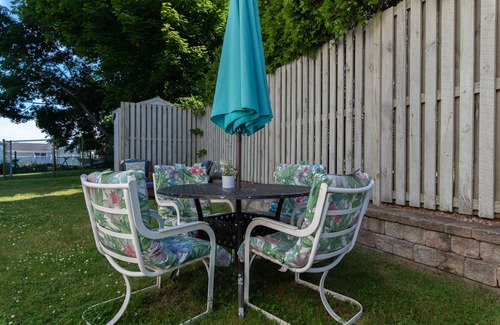 Bonnet Shores House | Beautiful & Bright Bonnet Shores Home with Views!