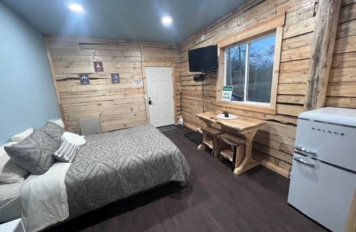 Butte Apartment | Beautiful Butte BNB 1-bedroom apartment in fantastic Palmer with WiFi.