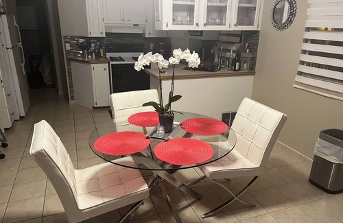 Niagara-on-the-Lake Cottage | Beautiful cottage in Niagara on the Lake (Vine Ridge Resort)