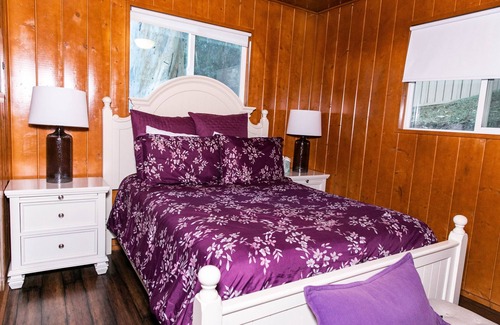 Escondido Cabin | Beautiful Cabin Hidden in San Pasqual Valley