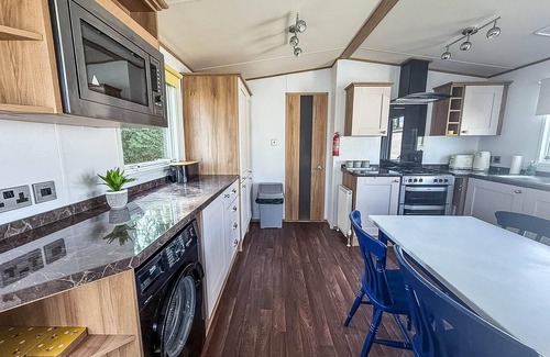 Saxmundham House | Beautiful caravan with decking at Carlton Meres Holiday Park, Suffolk ref 60022M