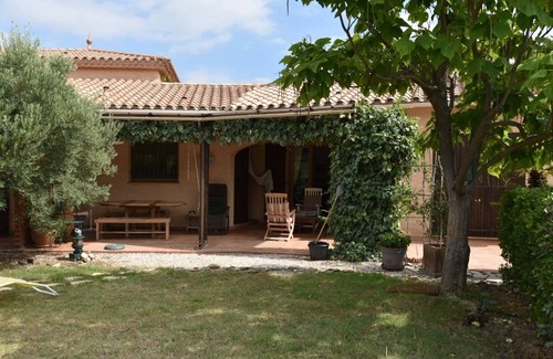 Tautavel Villa | Beautiful Catalan-style villa, swimming pool, vineyards and air conditioning