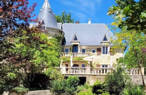 Cambayrac House | Beautiful Château with Large Private Pool near Cahors