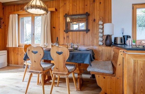 Chamoson House | Beautiful private villa for 6 people with WIFI, TV and terrace