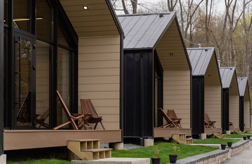 Scotrun Ski Chalet | Beautiful Chalet on a Lake in the Poconos, Fishing, Biking, Paddle Boats