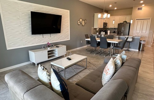 Downtown Condo | Beautiful Condo 3/2 close to disney parks