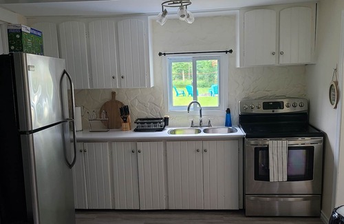 Innisfil Cottage | Beautiful cottage 5 minutes from the main beach and very cozy