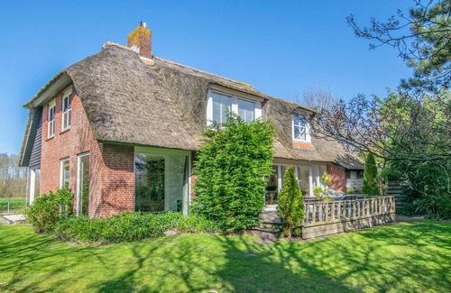 Callantsoog House | Beautiful country house with sauna, large garden