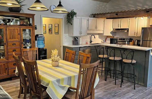 Picton Cottage | Beautiful, Cozy, Garden Cottage in Bloomfield.nPerfect for a Fall getaway!