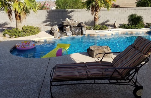 Bullhead City House | Beautiful Desert Oasis