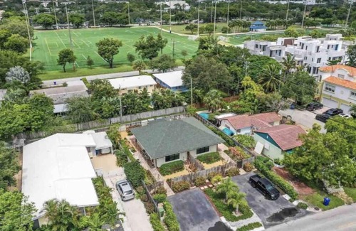 Victoria Park House | ⭐️Beautiful Duplex in Victoria Park!⭐️