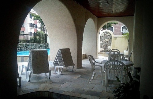 Jardim Vitoria Apartment | BEAUTIFUL ENSEADA APARTMENT- 2 BLOCKS FROM THE BEACH