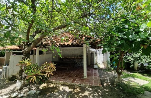 La Libertad House | Beautiful Family Beach House