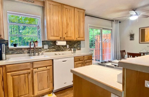 Taku - Campbell House | Beautiful Family Getaway w/Fireplace, Deck, Yard & Game Room