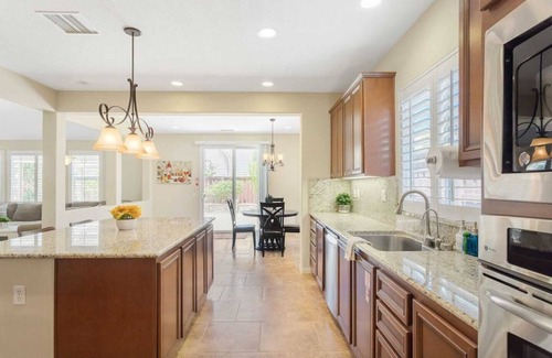 Temecula House | Beautiful Family Home, Large Patio & Backyard