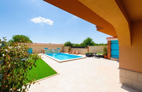 Central Dalmatia Villa | Beautiful family villa in pure nature - Brela beach 30 minutes