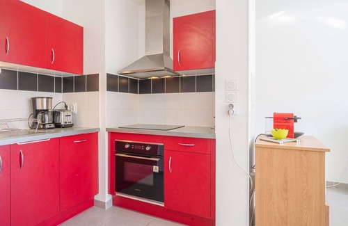 Le Port Apartment | Beautiful apartment for 4 people with pool, WIFI, TV and terrace