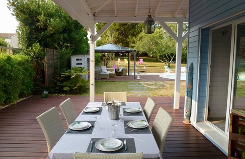 Meschers-sur-Gironde Villa | BEAUTIFUL HOUSE WOOD STYLE TROPICAL with HEATED POOL at 28 ° + SHELTER> BEACHES 80
