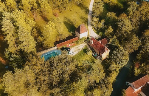 Saint-Leon-sur-Vezere Ski Chalet | Beautiful house with pool for 6