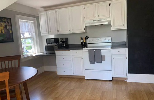 New Tacoma Apartment | Beautiful Furnished Apt #4 in Historic Buildingnn