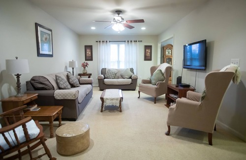 Salisbury House | Beautiful furnished home in Salisbury, MD.