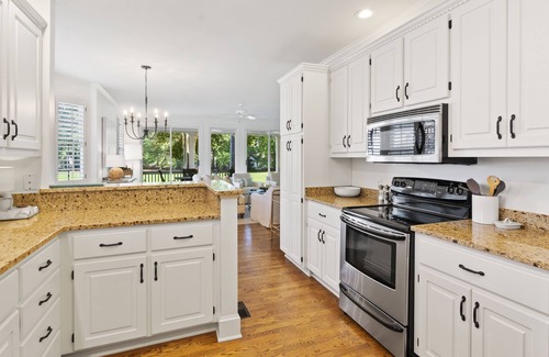 Lake Oconee Cottage | Beautiful Golf Cottage with lake views in Gated Lake Oconee Community