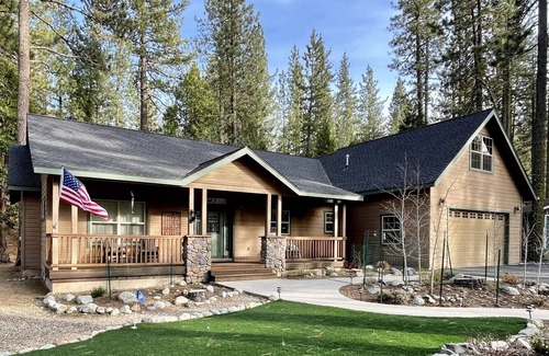 Graeagle House | Beautiful Graeagle Cabin with Yard, Deck & Grill