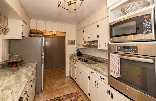 Cashiers Cottage | Beautiful High Hampton-Charming 5-bedroom cottage