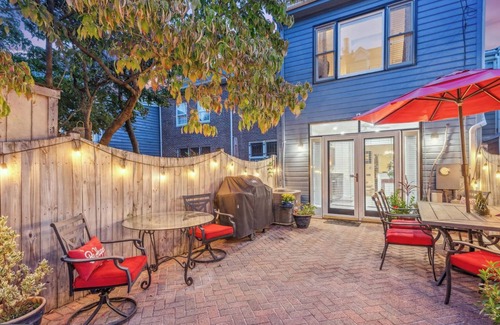 Old Town West House | Beautiful Historic Home~ 2 bds, 2.5 ba., fireplace, perfect vacation location!
