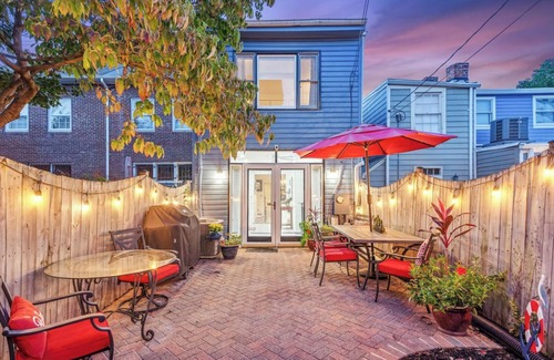 Old Town West House | Beautiful Historic Home~ 2 bds, 2.5 ba., fireplace, perfect vacation location!