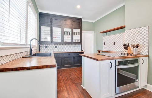 Hamilton House | Beautiful Historic Henry Jacoby Residencen