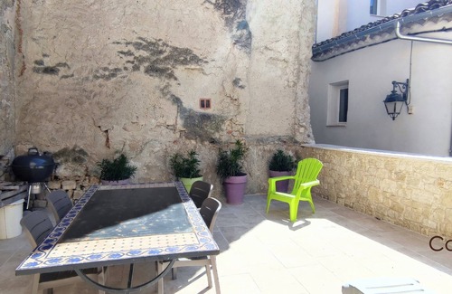 Mollans-sur-Ouveze House | Beautiful house with terrace in Provence