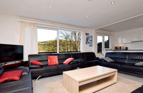 Trou de Bra House | Beautiful Holiday Home in Trou de Bra with Terrace, Garden