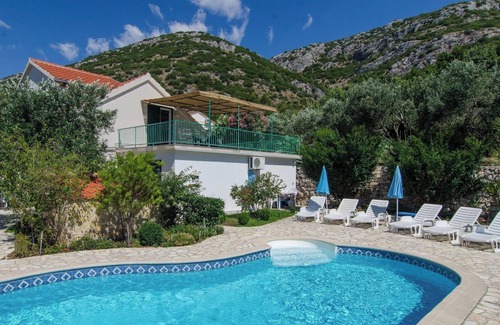 Viganj House | Beautiful Holiday Home with Pool and Sea View!