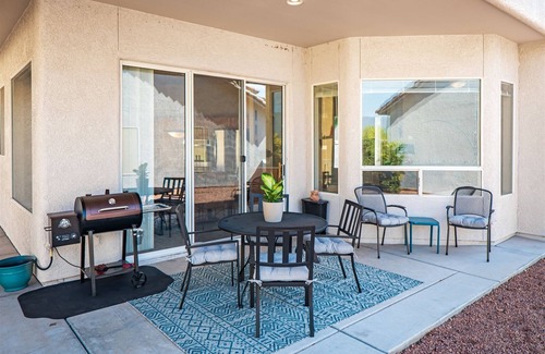 Verde Santa Fe House | Beautiful Home, 55+ Community! Community Pool & Hot Tub! Pinon Vista - S058