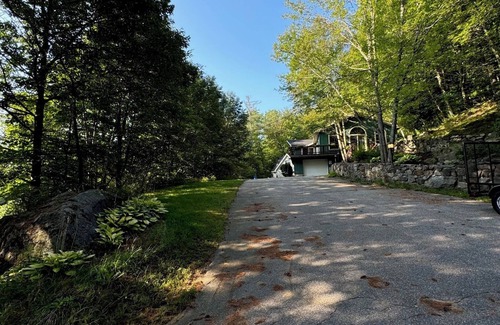 Holderness House | Beautiful Home away from Home