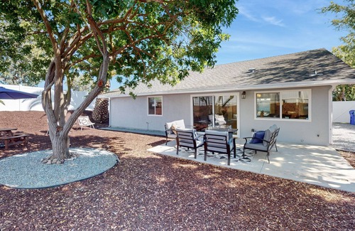 Bay Ho House | Beautiful home- close to downtown & beach w/hot tub