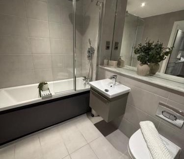 Barnt Green Apartment | Beautiful, home from home, one bed stay