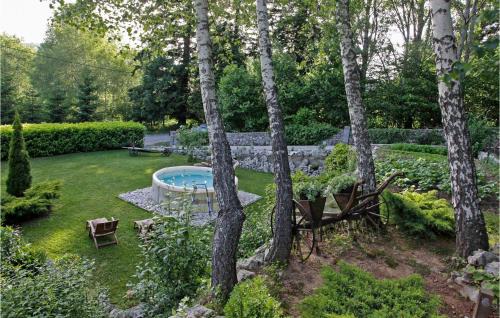 Breze House | Beautiful Home In Breze With Jacuzzi